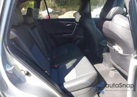 2023 Toyota Rav4 Xse z USA, uszkodzony, nr VIN 2T3E6RFVXPW039213